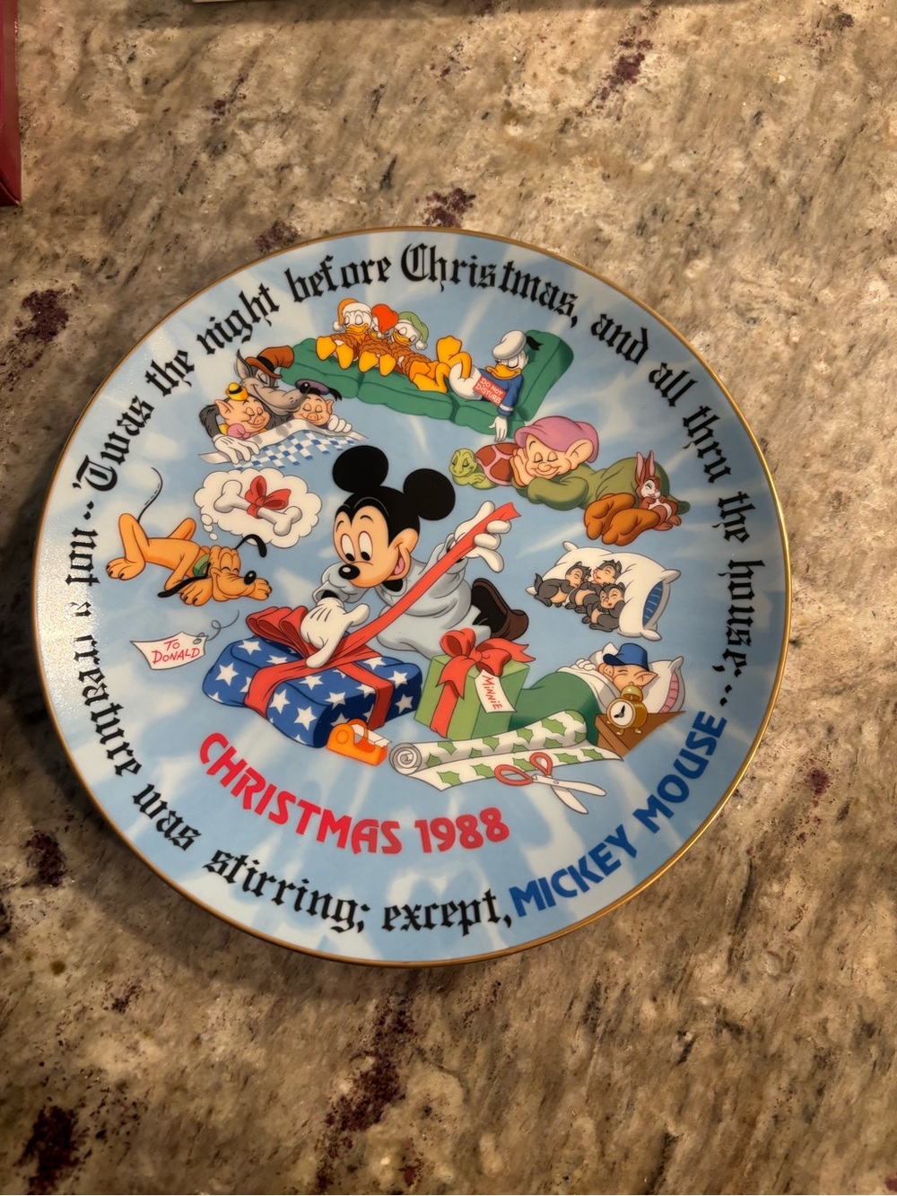 Genuine Vintage Disney 1988 Fourth Limited Edition Mickey Mouse Christmas Plate